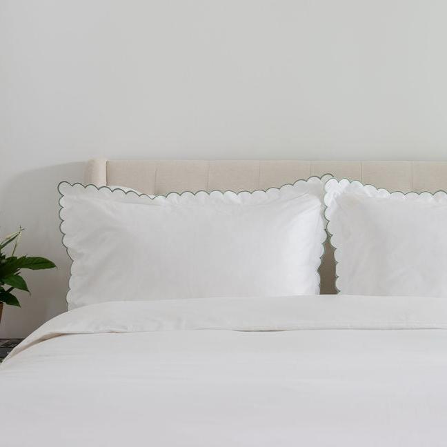 Hotel Cotton Pillowcase Pair - Scallop