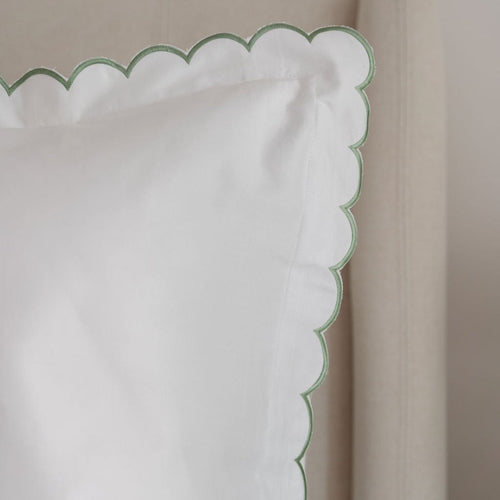 Hotel Cotton Pillowcase Pair - Scallop