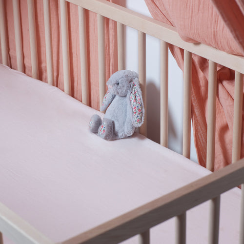 rose hero cotton - single crib sheet - Amurelle